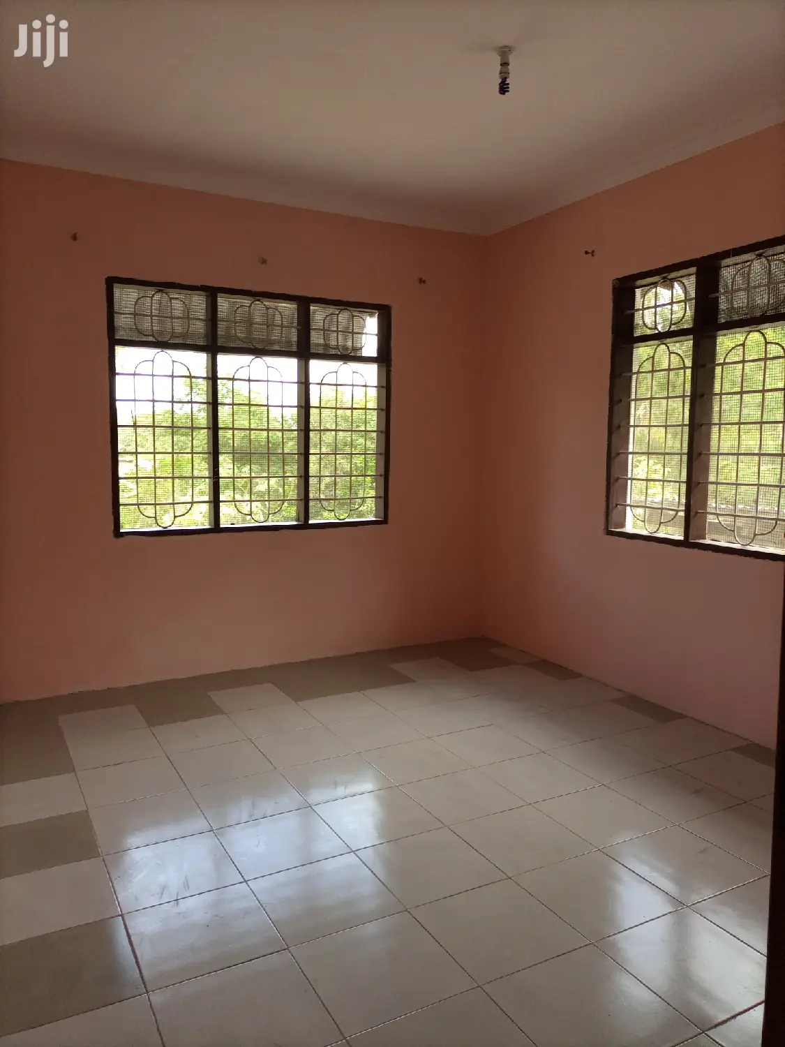 3 Bedroom, Master Na Public Toilet,Sebule, Dinning Na Jiko