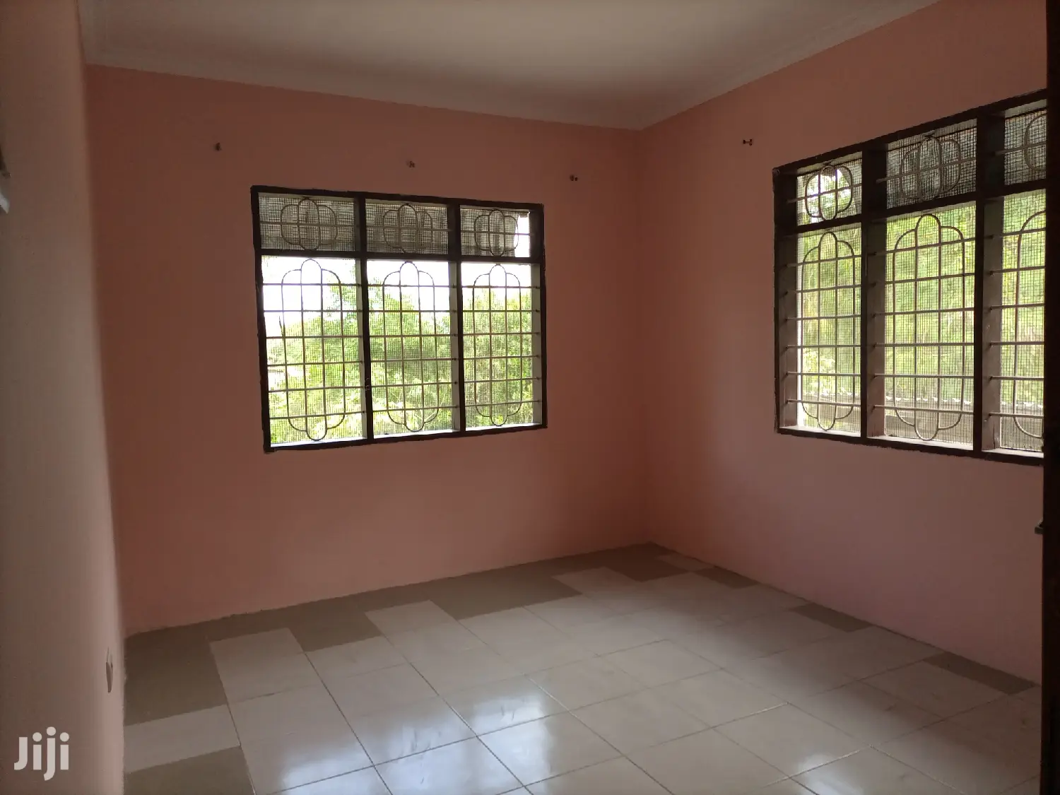 3 Bedroom, Master Na Public Toilet,Sebule, Dinning Na Jiko