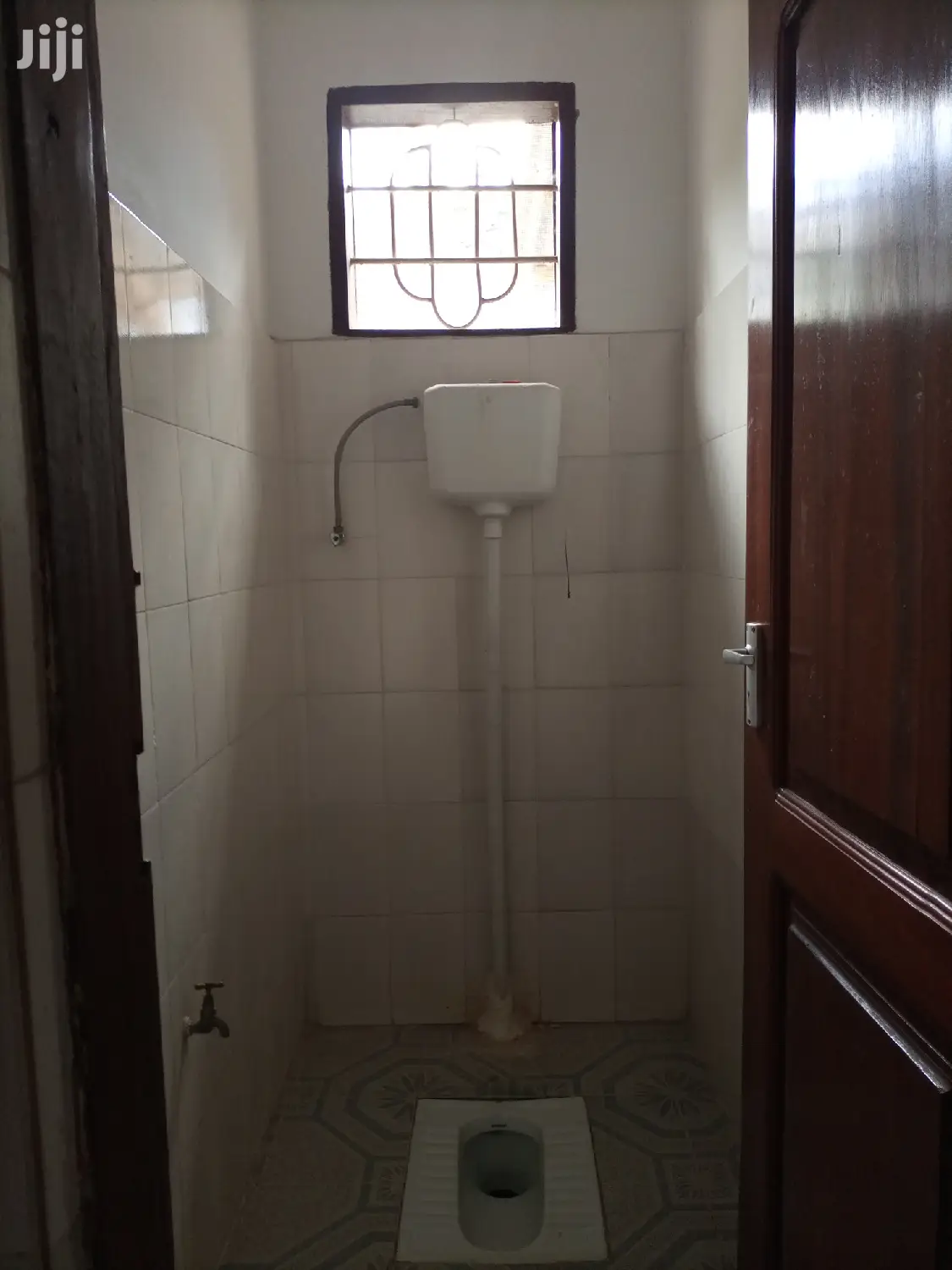 3 Bedroom, Master Na Public Toilet,Sebule, Dinning Na Jiko