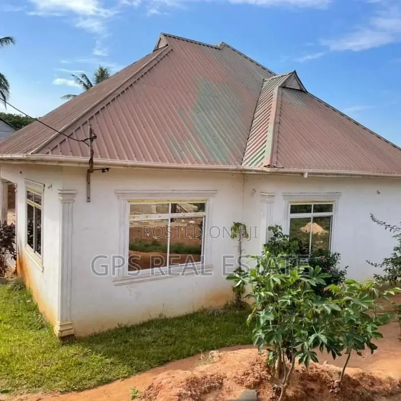 4bdrm House in Kigamboni Mwembe for sale