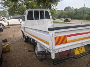 Toyota Lite-Ace 2006 White
