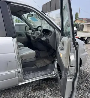 Toyota Noah 2.0 FWD (8 Seater) 2001 Gray