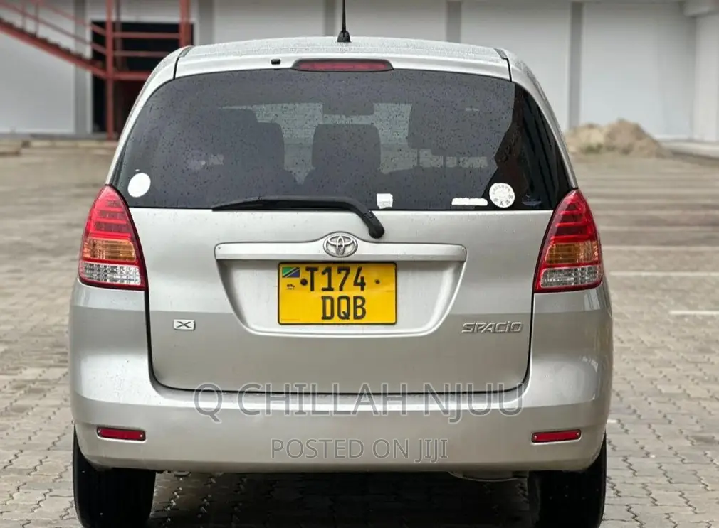 Toyota Corolla Spacio 2005 Silver