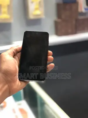Apple iPhone XR 128 GB Black