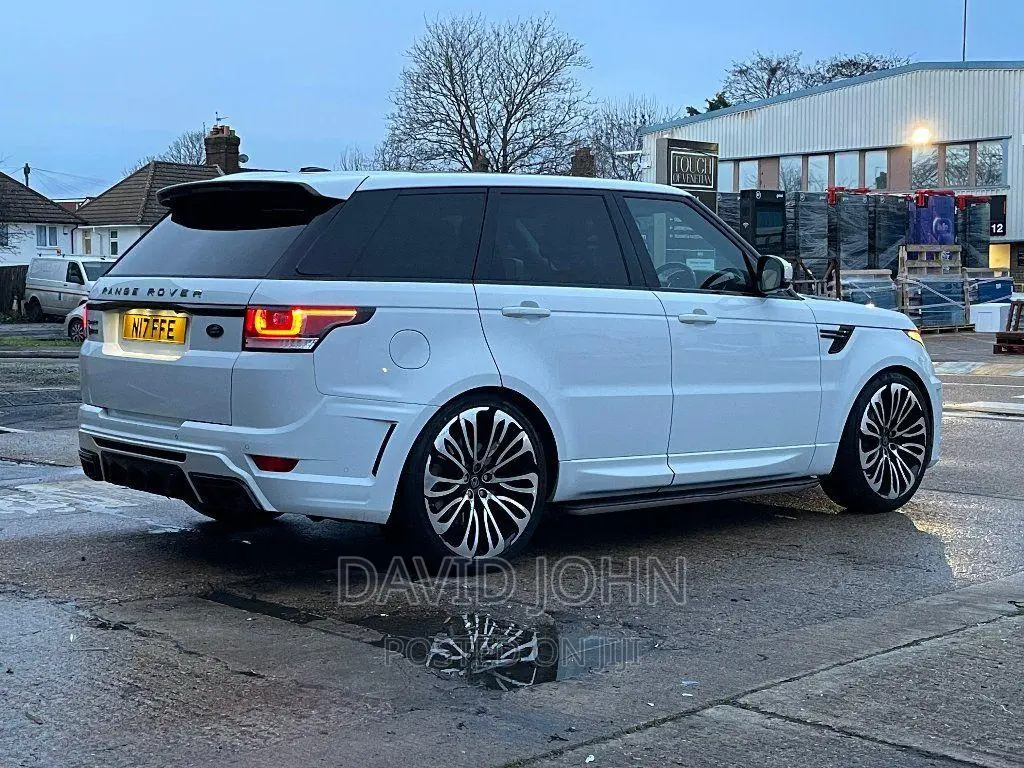 Land Rover Range Rover Sport 2017 White