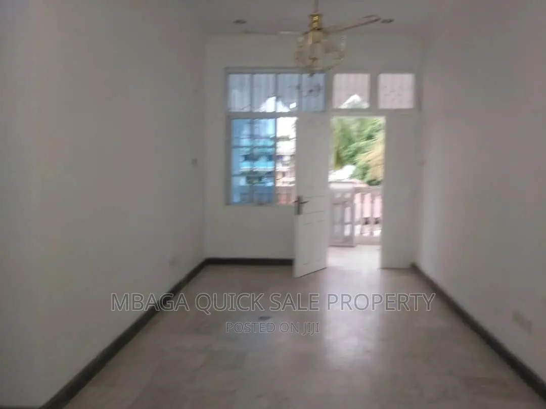 4bdrm Apartment in Mikocheni for rent