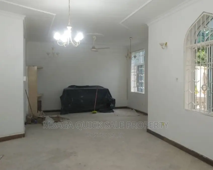 4bdrm Apartment in Mikocheni for rent