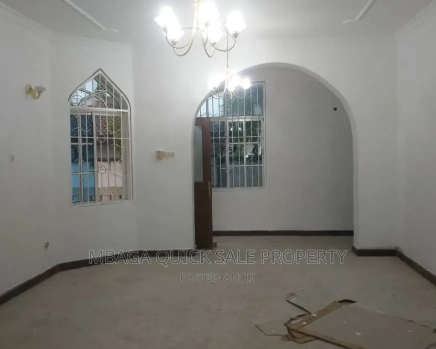 4bdrm Apartment in Mikocheni for rent