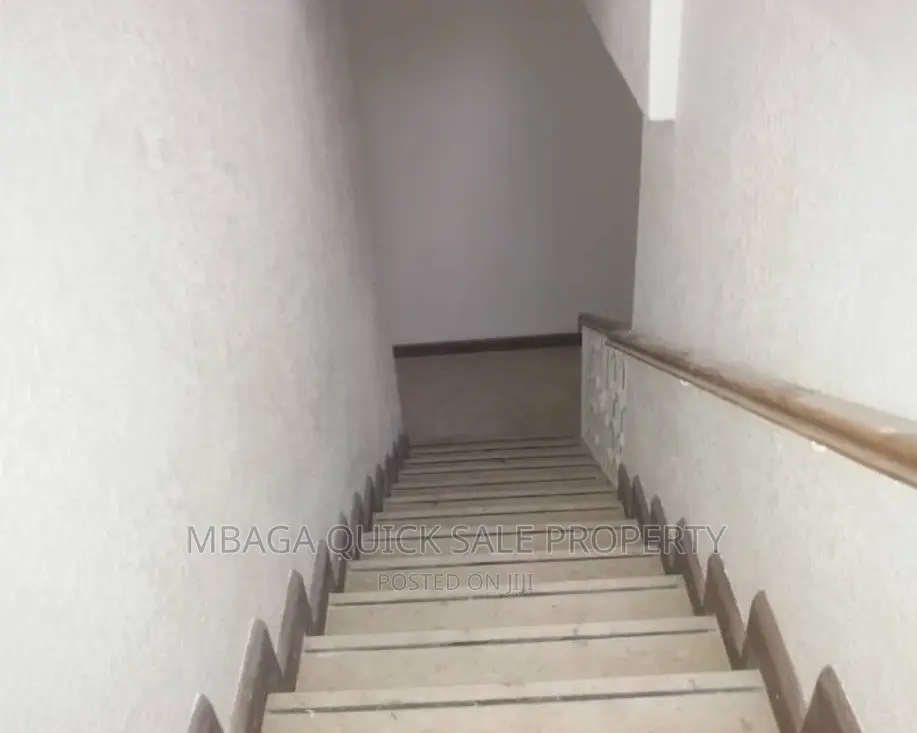 4bdrm Apartment in Mikocheni for rent