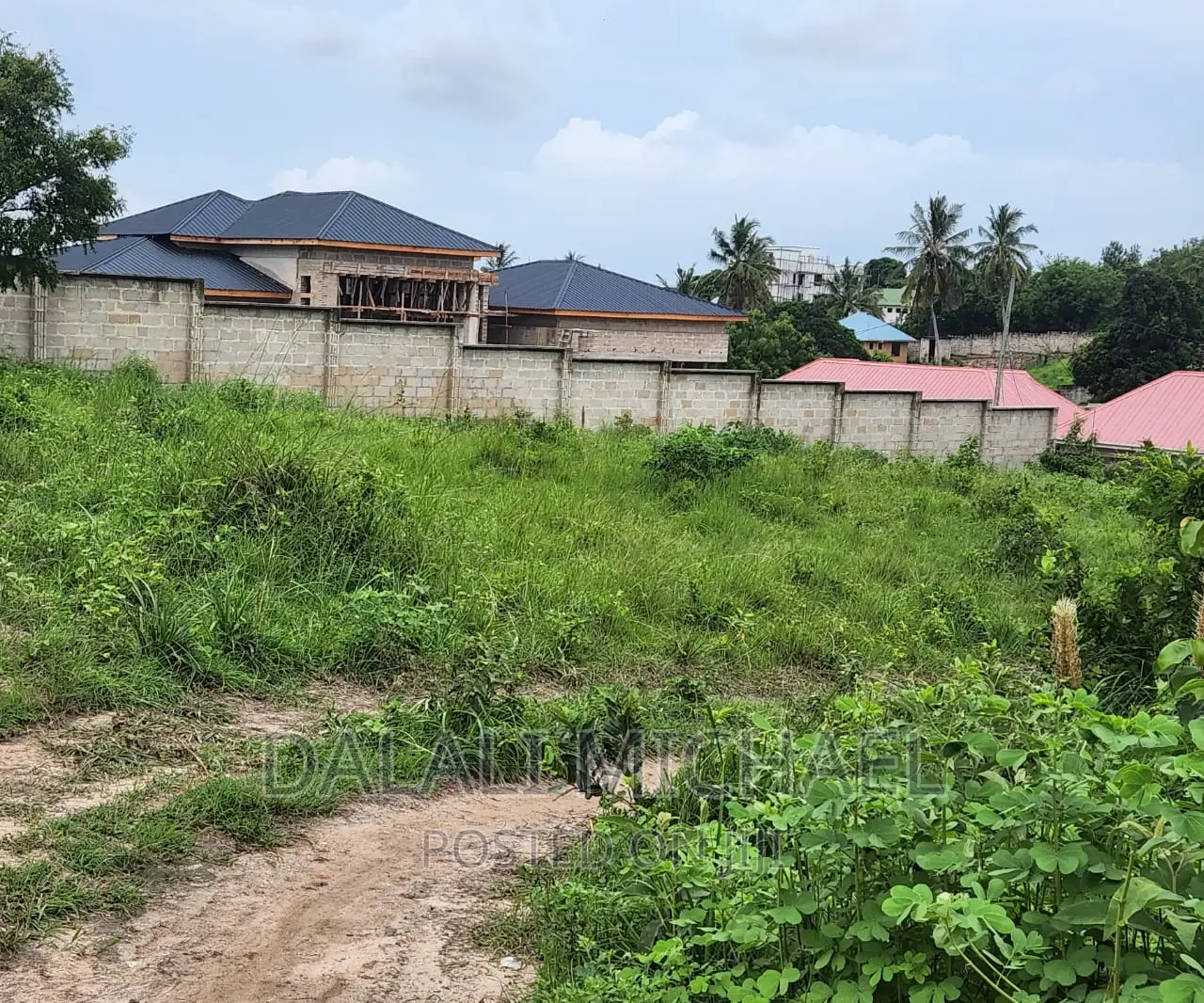 Plot for Sale in Goba Centre