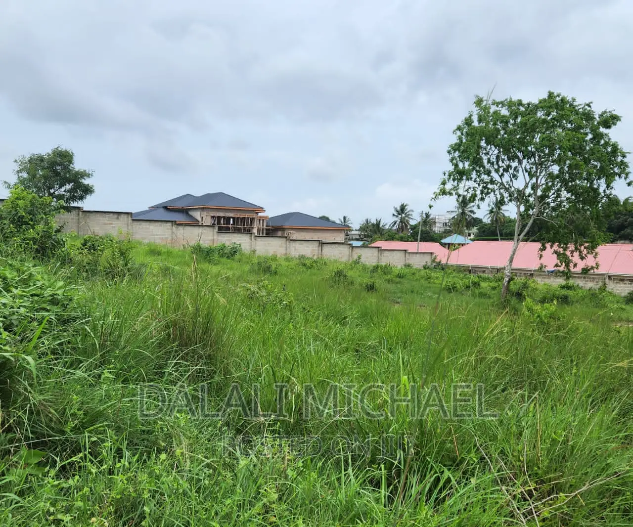 Plot for Sale in Goba Centre