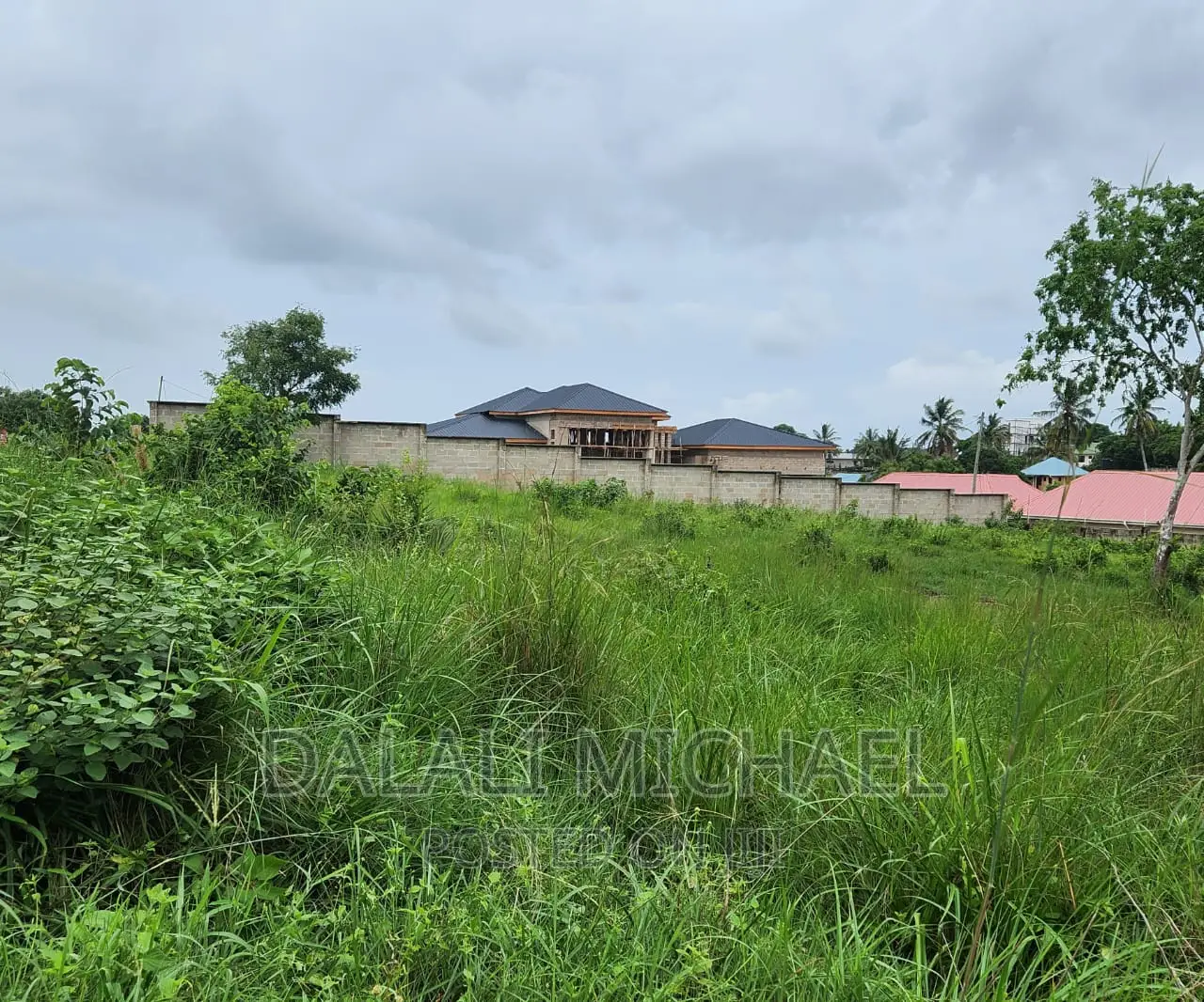 Plot for Sale in Goba Centre
