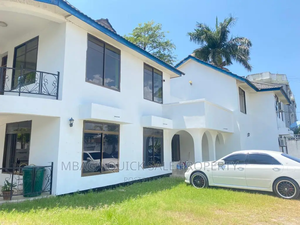 7bdrm House in Mikocheni Kwa for sale