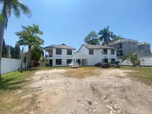 7bdrm House in Mikocheni Kwa for sale