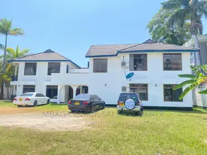 7bdrm House in Mikocheni Kwa for sale