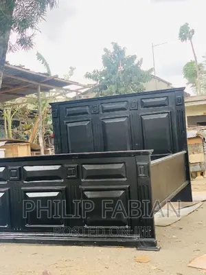 Kitanda Cha Mbao Imara