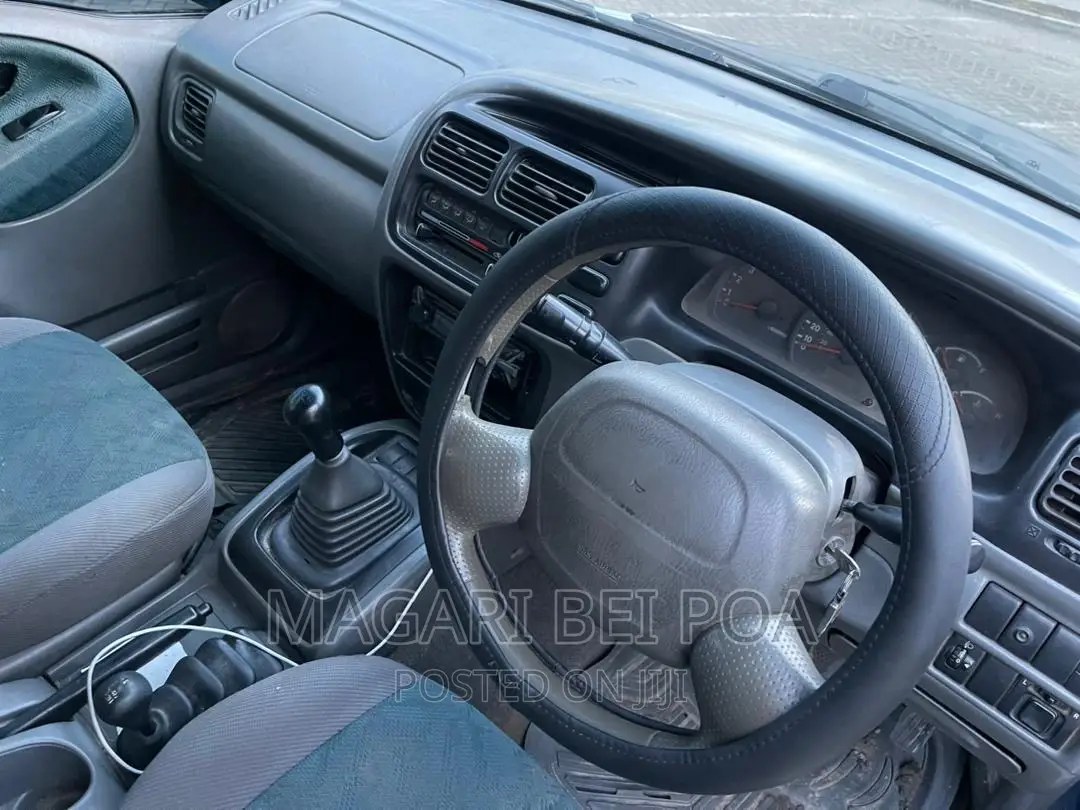 Suzuki Grand Vitara 2000 Blue