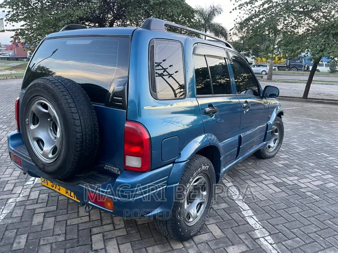Suzuki Grand Vitara 2000 Blue
