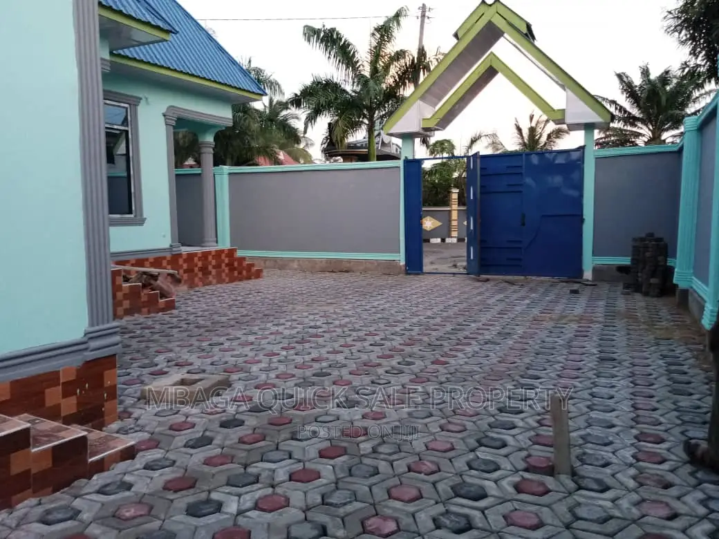 4bdrm House in Chamanzi Mikumi, Chamazi for sale