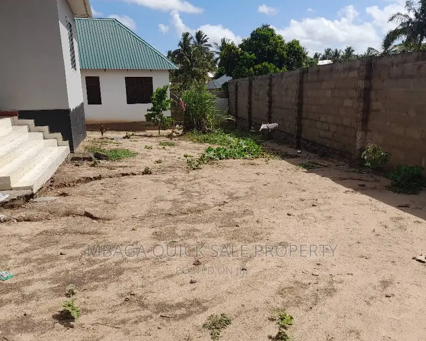 3bdrm House in Kigamboni Mwembe for sale