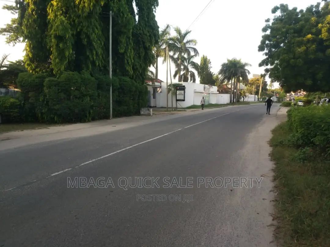 Plot for Rent at Ada Estate