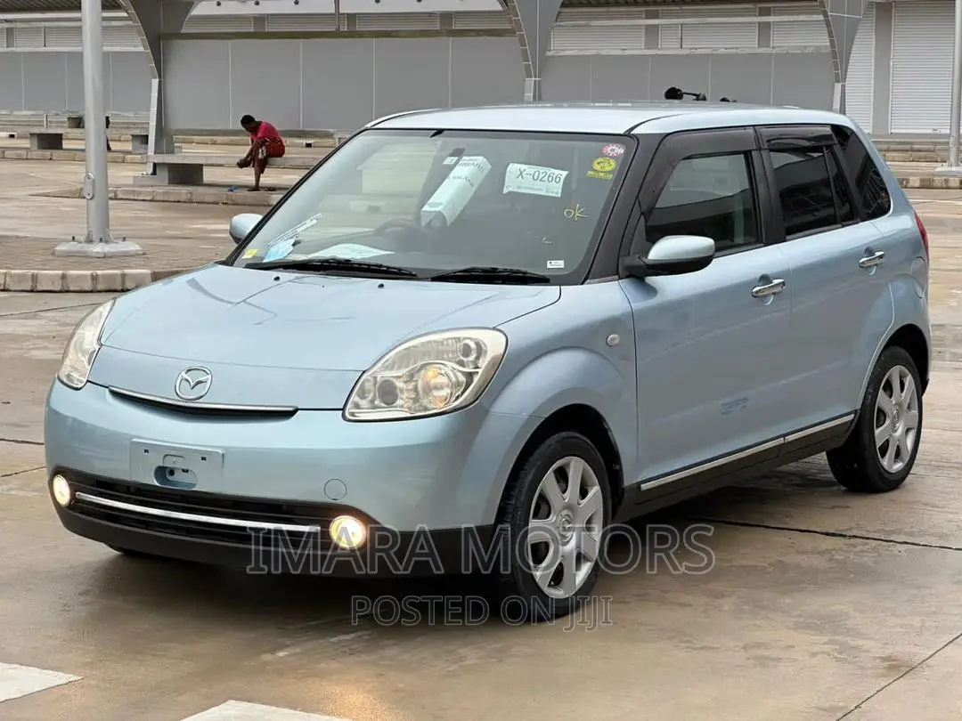 Mazda Verisa 2011 Gray