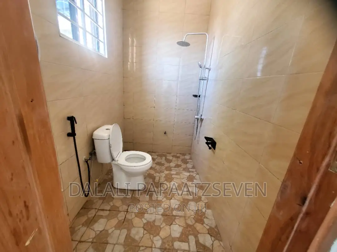 3bdrm House in Dalalipapaatzseven, Kinondoni for sale