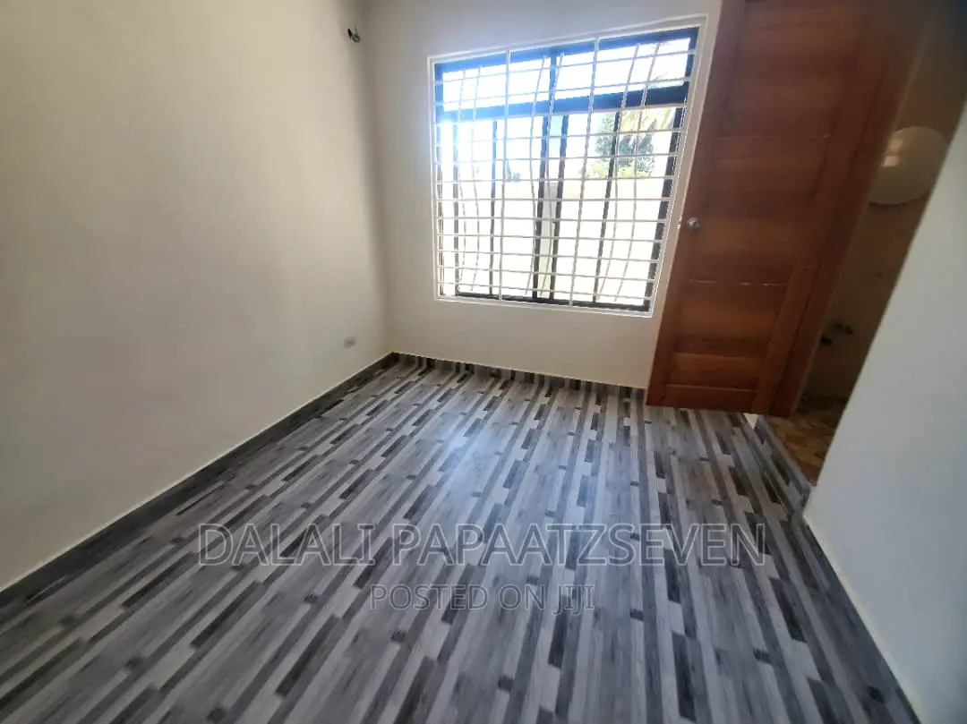 3bdrm House in Dalalipapaatzseven, Kinondoni for sale