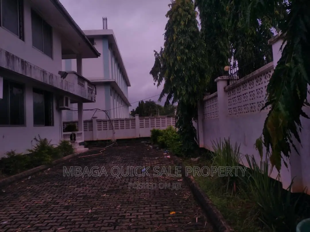 Furnished 4bdrm House in Mikocheni for rent