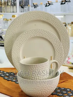 Simple Dinnerset Pc 16