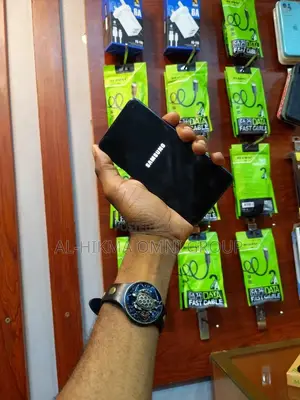 Samsung Galaxy S10e 128 GB Blue