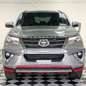 Toyota Fortuner 2017 Silver