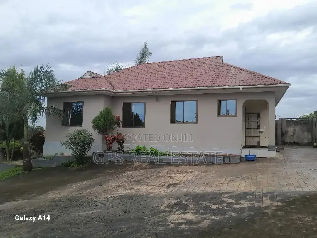 3bdrm House in Mbezi Mwisho, Kinondoni for sale