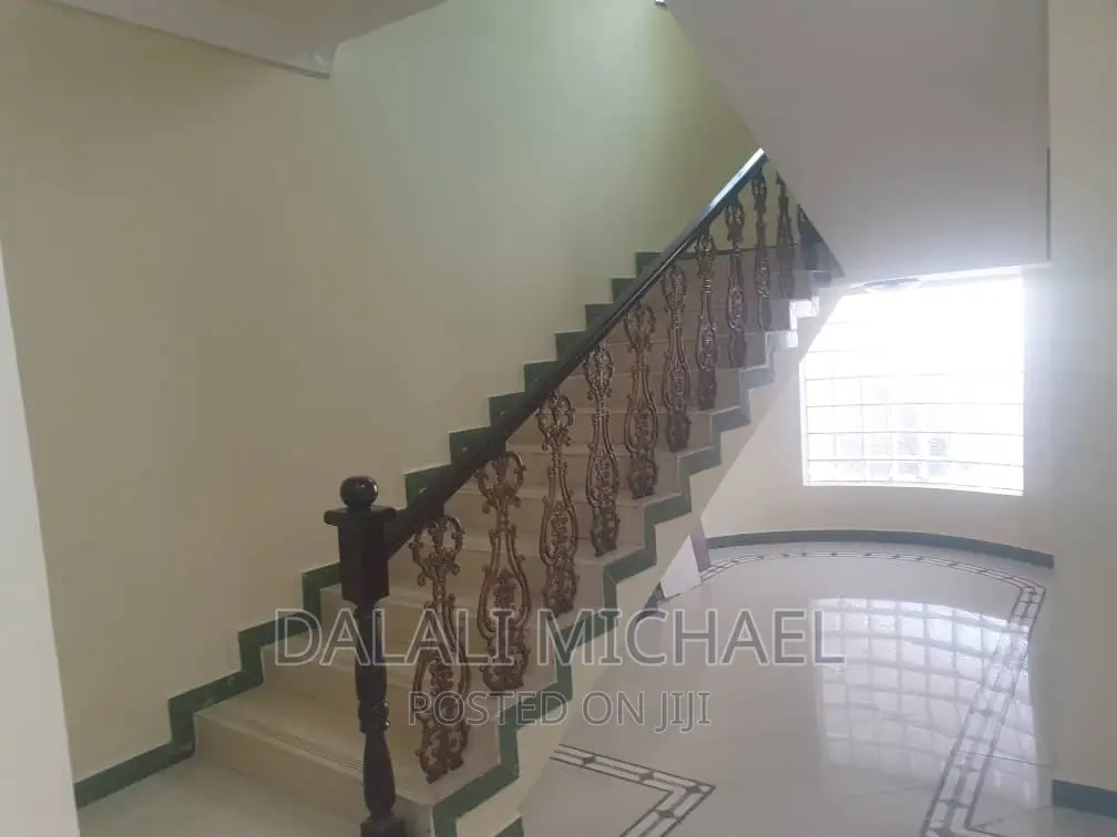 Furnished 5bdrm Villa in Mikocheni for rent