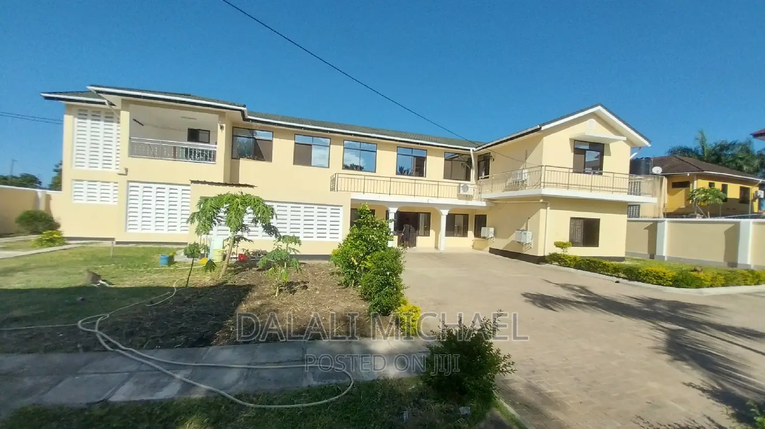 4bdrm Block of Flats in Mbezibeach for rent