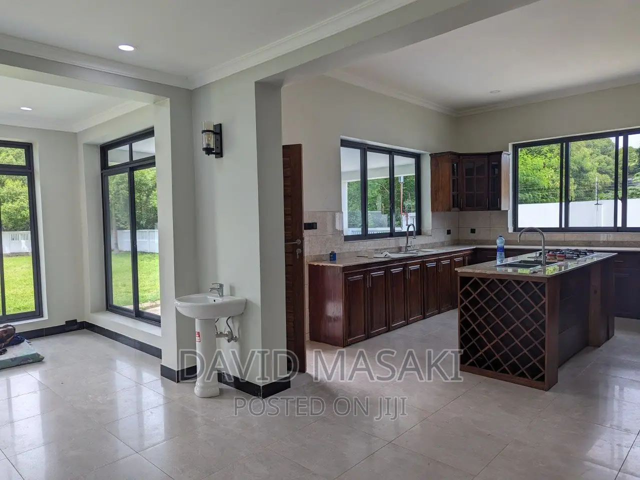 6bdrm House in The Mansion, Mikocheni for rent