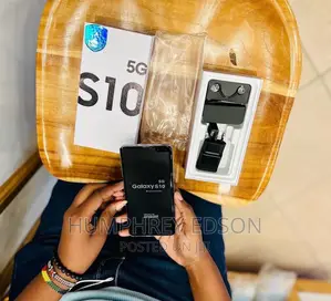New Samsung Galaxy S10 5G 256 GB Black