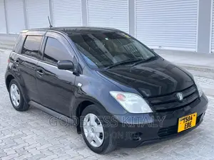 Toyota IST 2003 Black