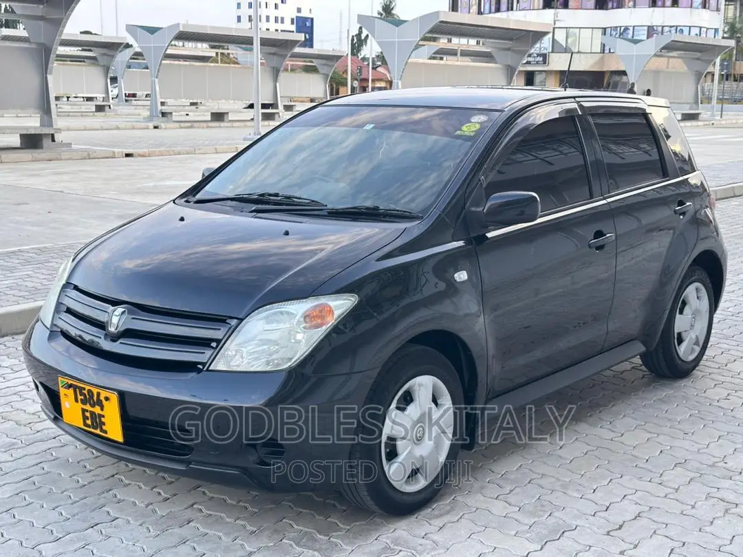 Toyota IST 2003 Black