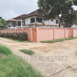 5bdrm Maisonette in Mikochen Kwa Nyerere, Kinondoni for sale