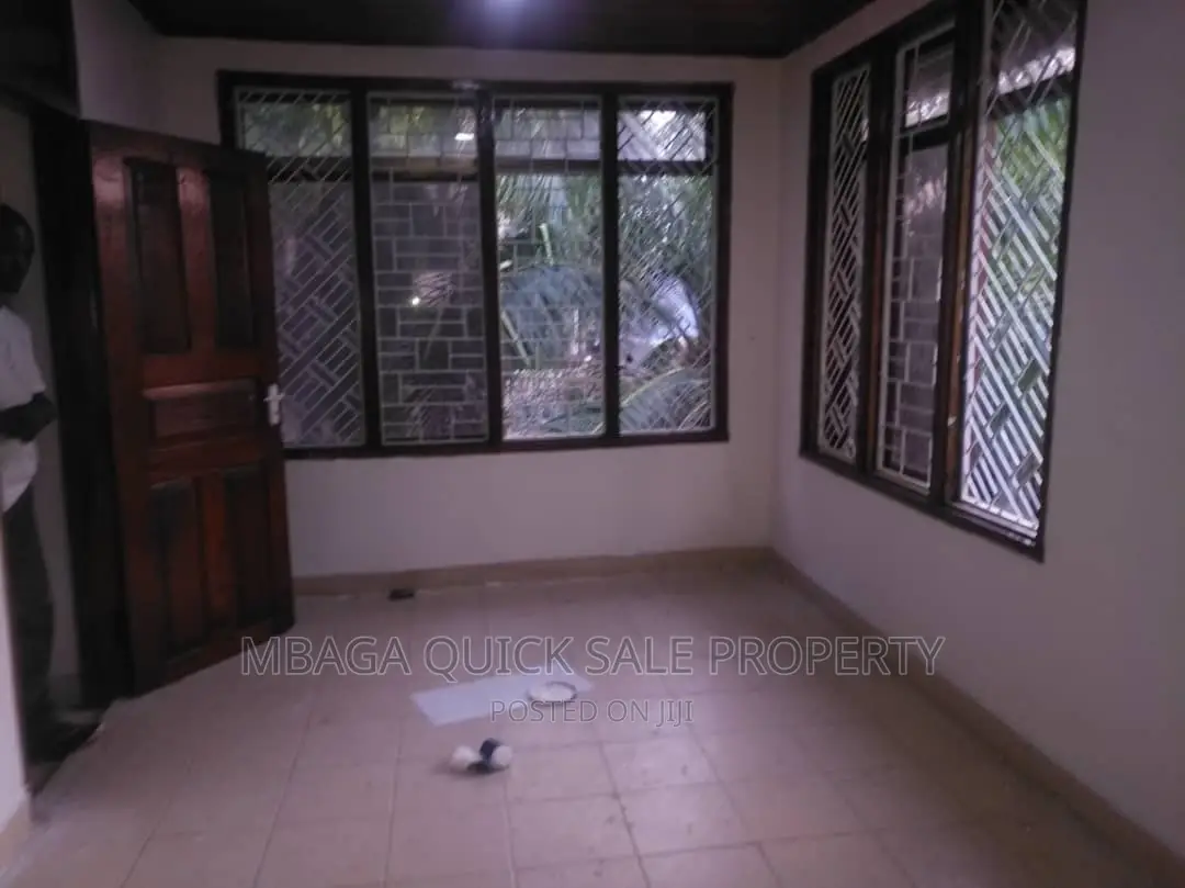 4bdrm House in Msasani for rent