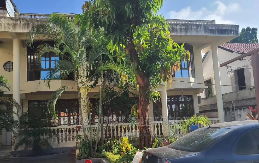 5bdrm House in Msasani for sale