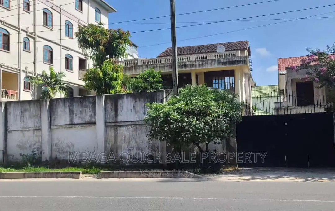 5bdrm House in Msasani for sale