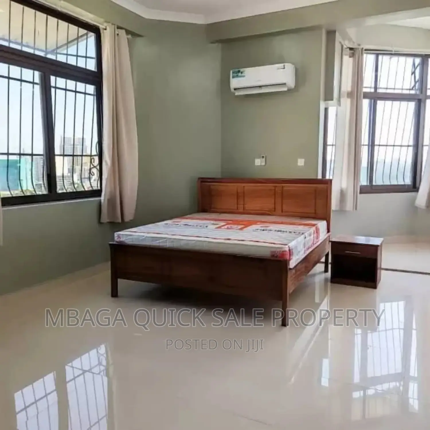 4bdrm Penthouse in Upanga for sale