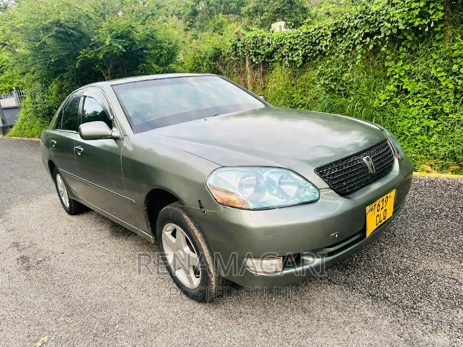 Toyota Mark II 2004 Gray