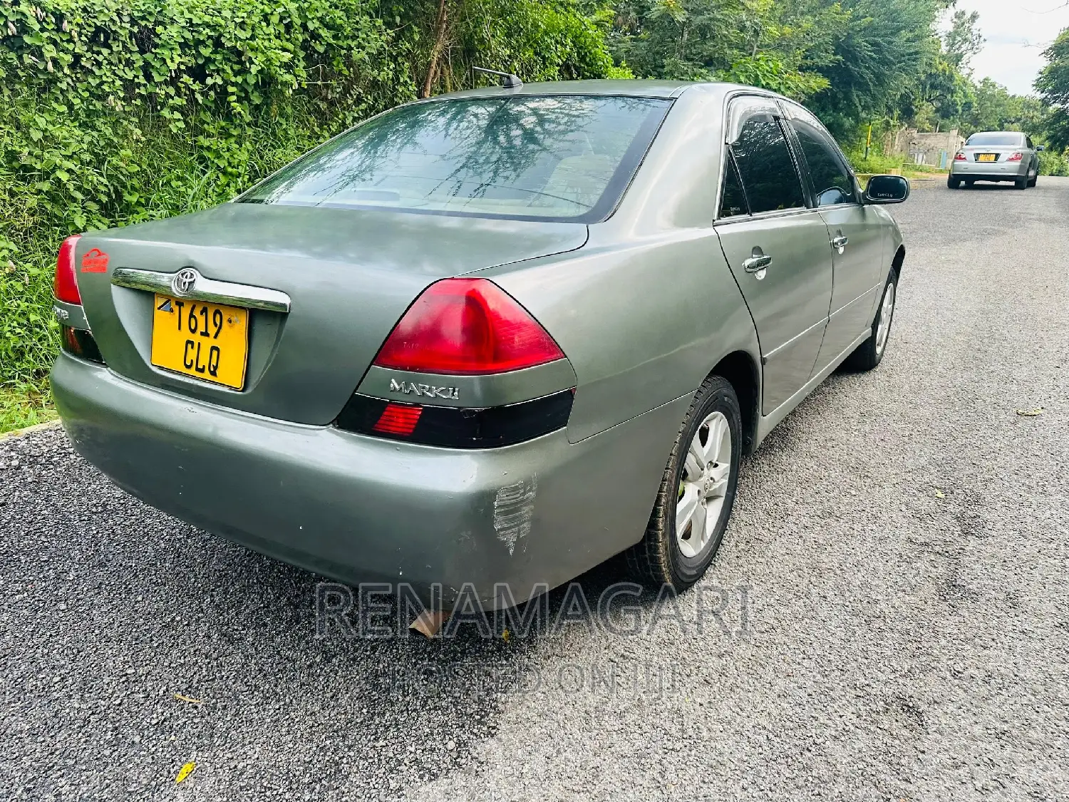 Toyota Mark II 2004 Gray