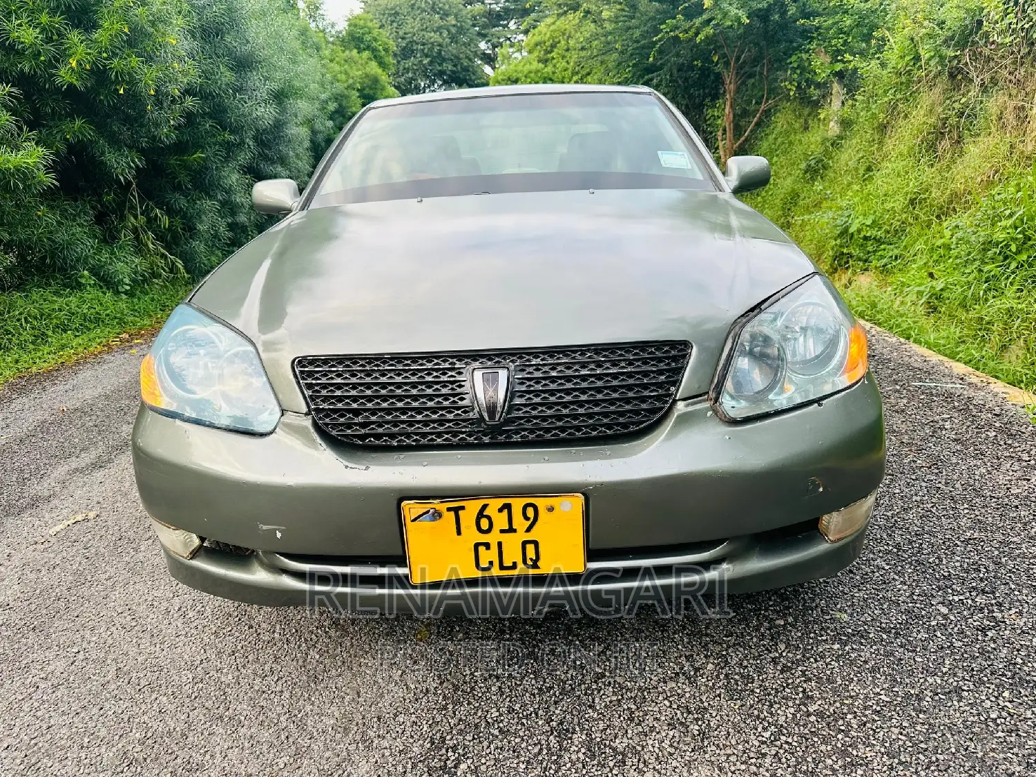 Toyota Mark II 2004 Gray