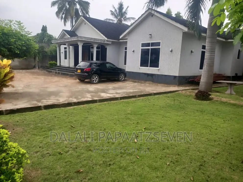 3bdrm House in Dalalipapaatzseven, Kinondoni for rent
