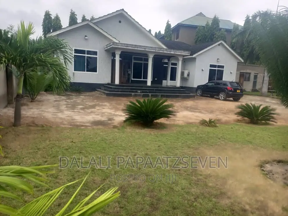 3bdrm House in Dalalipapaatzseven, Kinondoni for rent