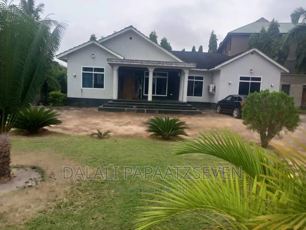 3bdrm House in Dalalipapaatzseven, Kinondoni for rent